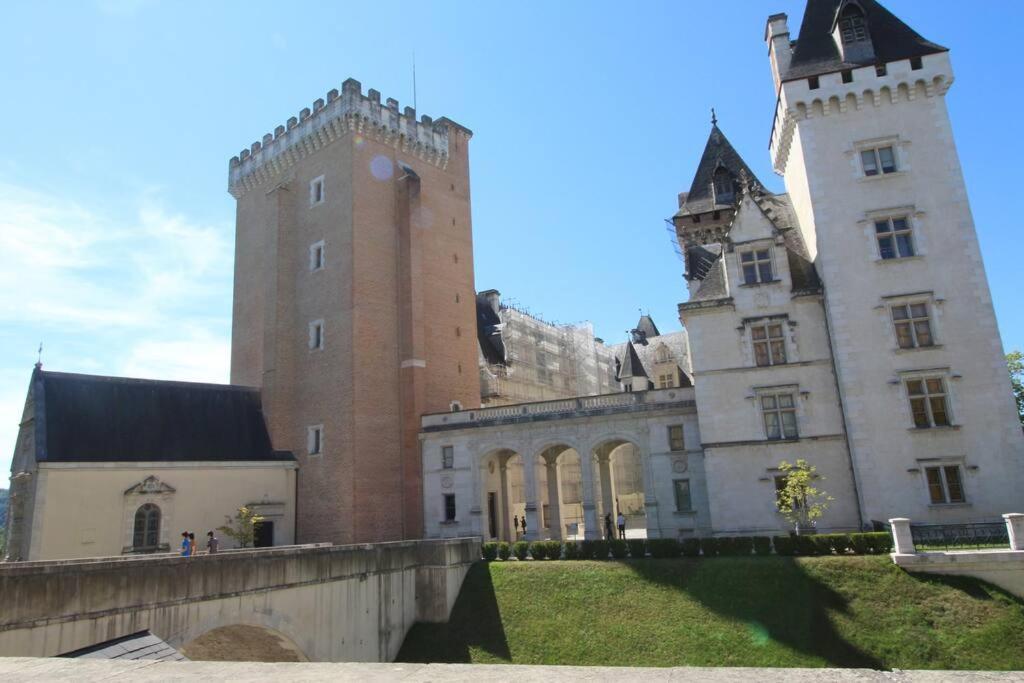 Quartier Historique Du Chateau Bel Appt Meuble Pau Exterior foto